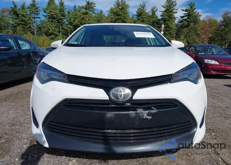2018 Toyota Corolla Le z USA, uszkodzony, nr VIN 2T1BURHE8JC025933